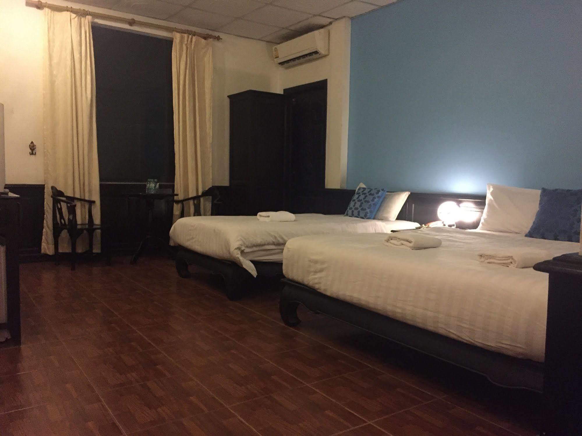 Sengphachanh Hotel 2 Вьентьян Экстерьер фото