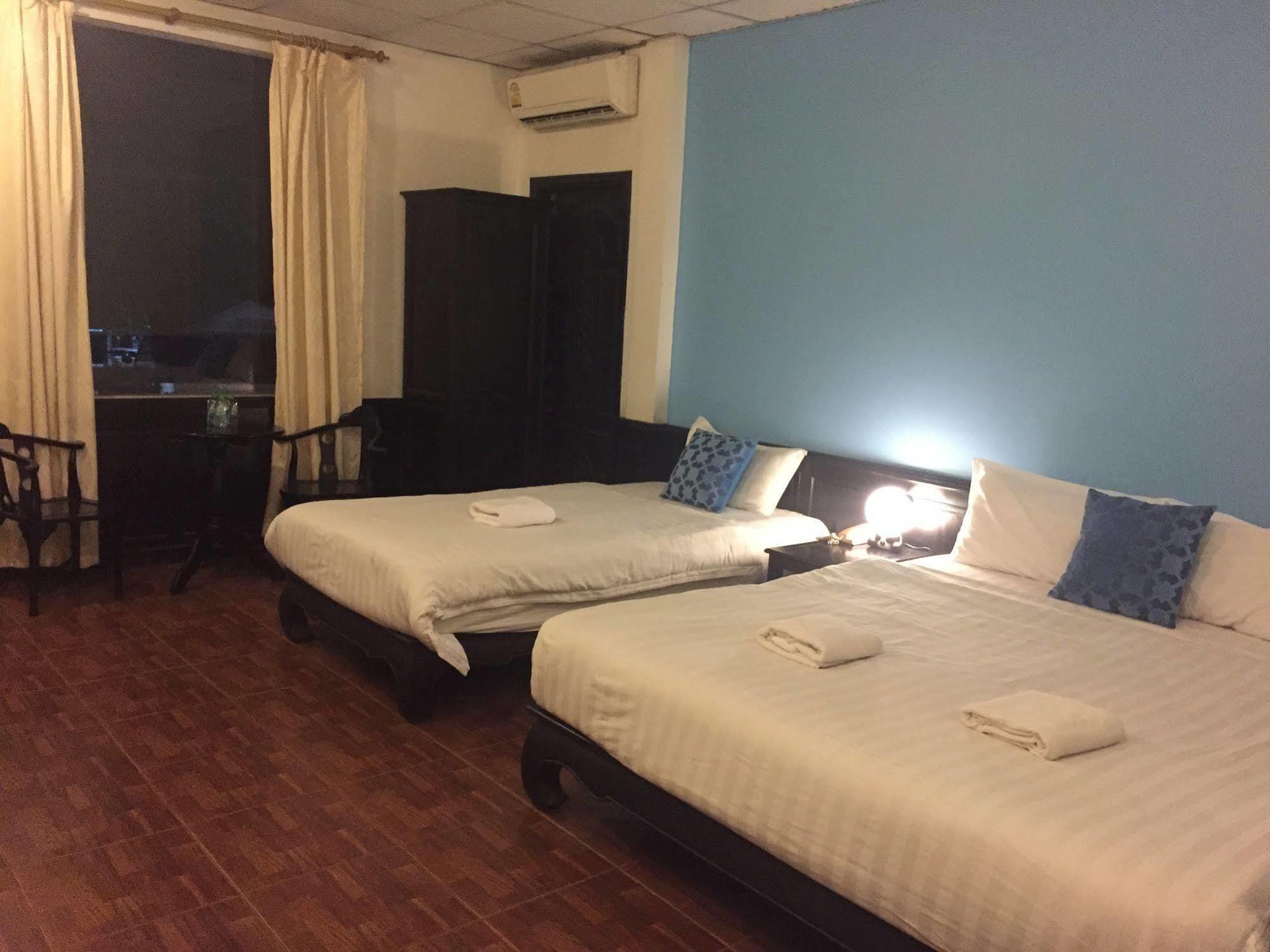 Sengphachanh Hotel 2 Вьентьян Экстерьер фото